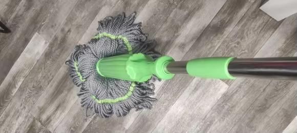 AquaTwist Self-Wringing Mop